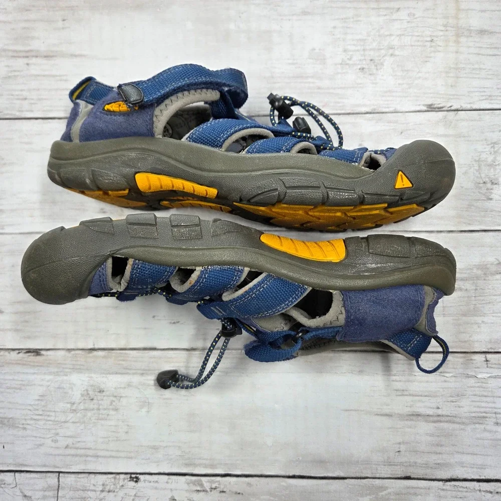 Keen Newport H2 Sport Sandals Hybrid Blue Grey Youth 6 Boys 1009962